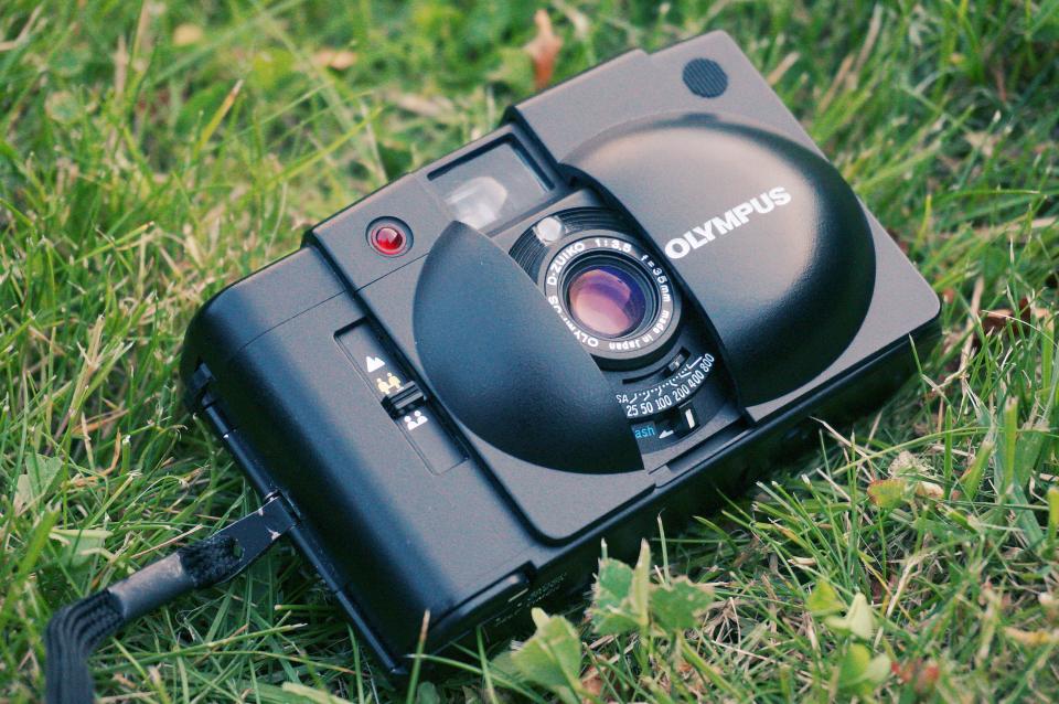 digital camera lens photography green grass outdoor
