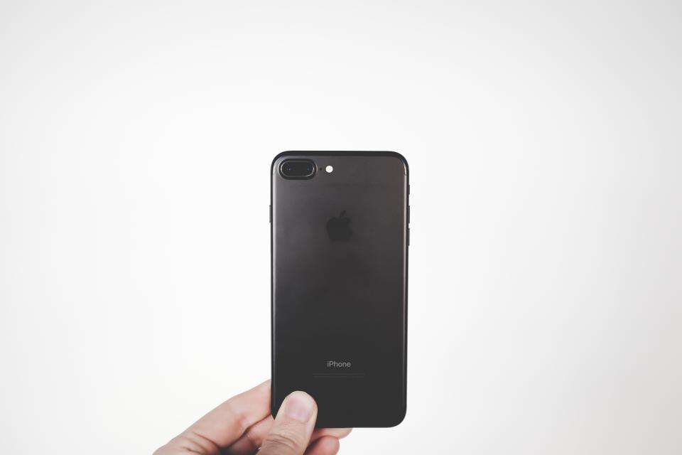 iphone apple mobile phone gadget modern technology hand electronics