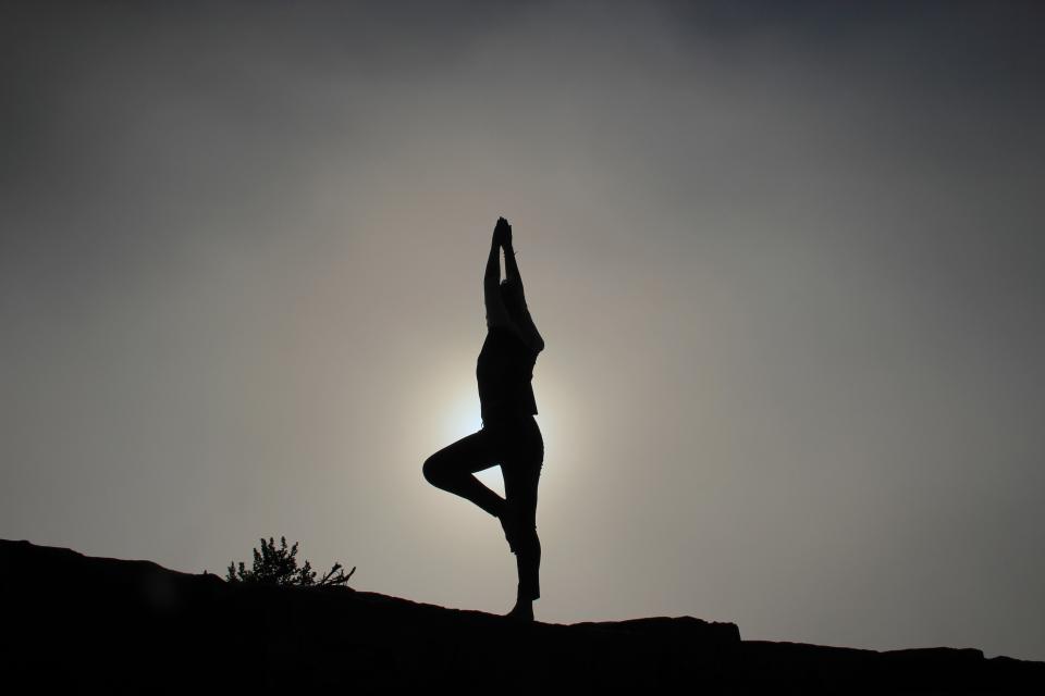 taichee yoga fitness stretching exercise silhouette shadow dusk sky people