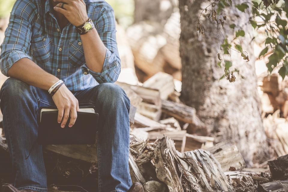 guy, man, male, people, sit, fashion, style, baller, bands, watch, read, book, nature, trees, trunk, leaves, timber, still, bokeh