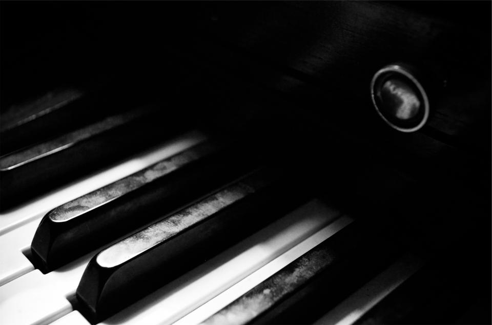 piano keyboard keys musical instrument black and white