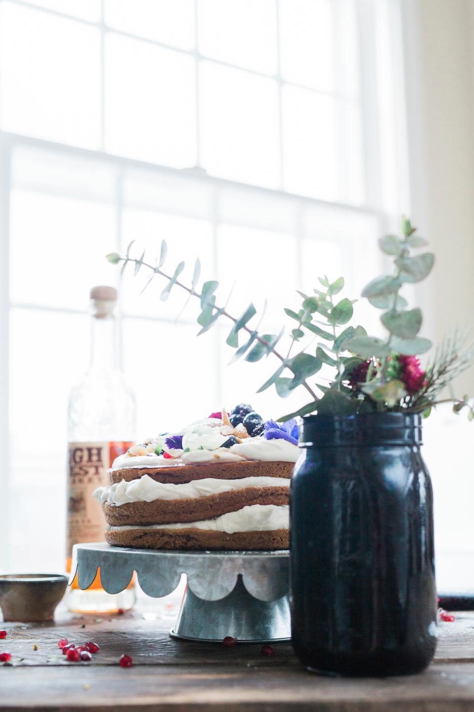 glass flower vase cake food sweets dessert table presentation