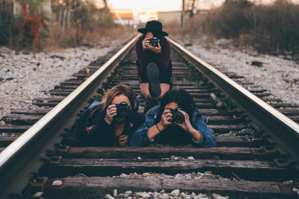 women, girls, ladies, people, friends, bonding, photography, cameras, dslr, fashion, style, railways, train, tracks, perspective, pattern, still, bokeh, group