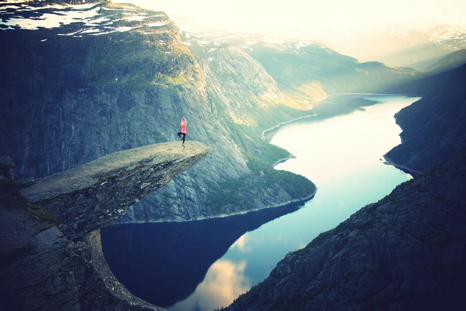 landscape mountains yoga sunset river water hills cliffs girl woman people adventure nature outdoors fitness exercise sunbeams sun rays health