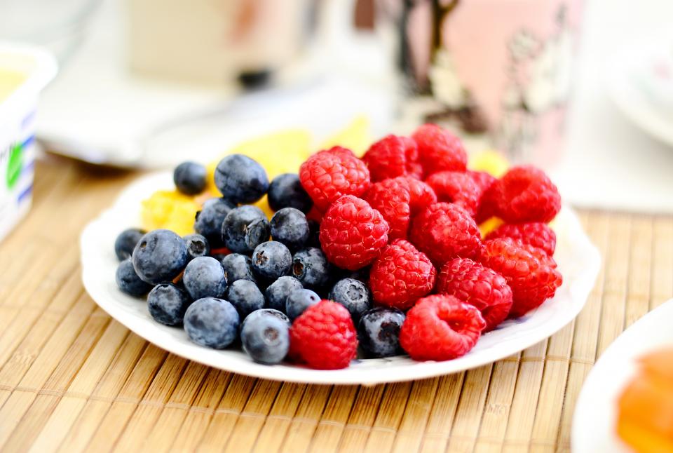 food, eat, fruits, berries, raspberries, blueberries, wood, table, mat, spread, plates