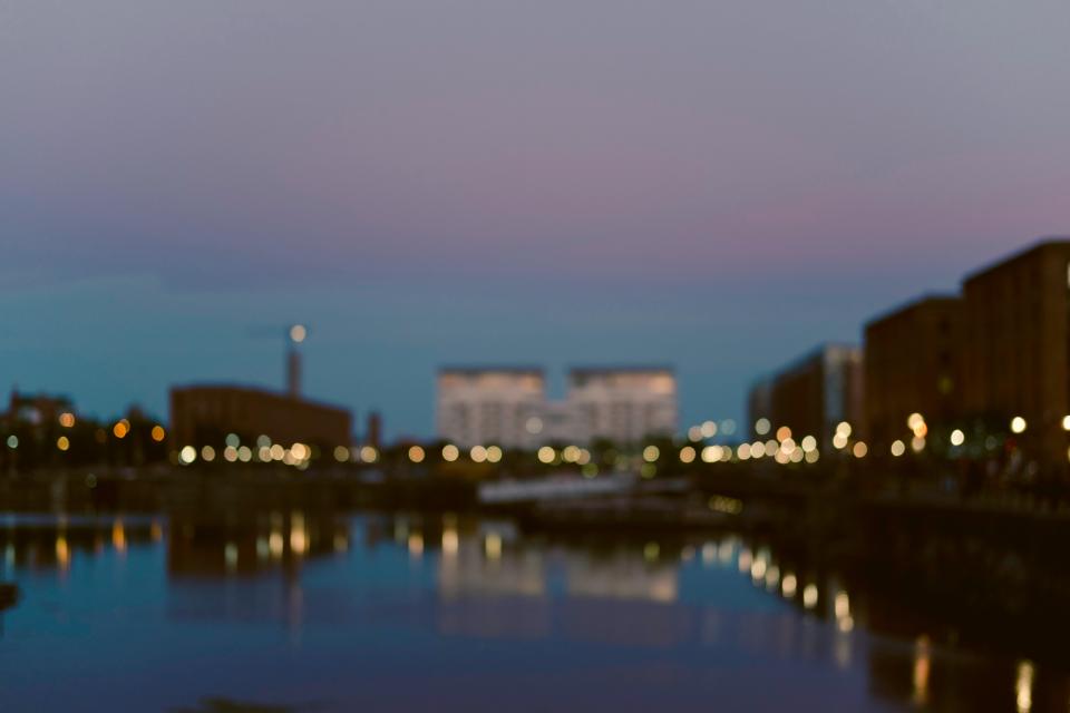 architecture building infrastructure blur bokeh water rerflection city urban