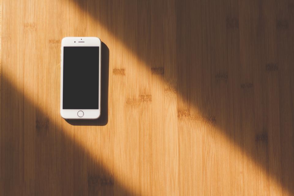 iphone, mobile, smartphone, cell phone, technology, objects, business, wood, sunlight